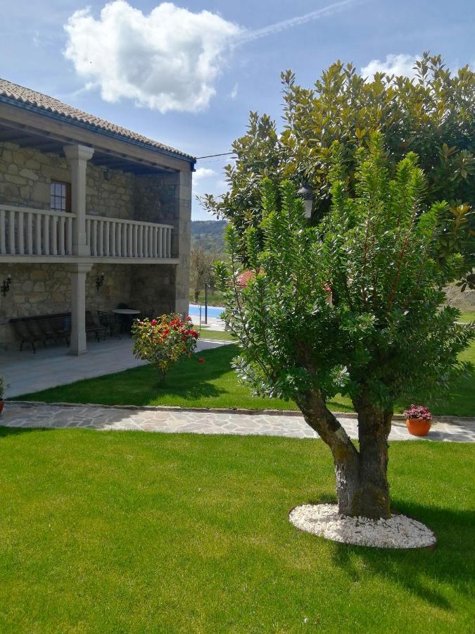 Casa Ravel Guest House Silleda Bagian luar foto