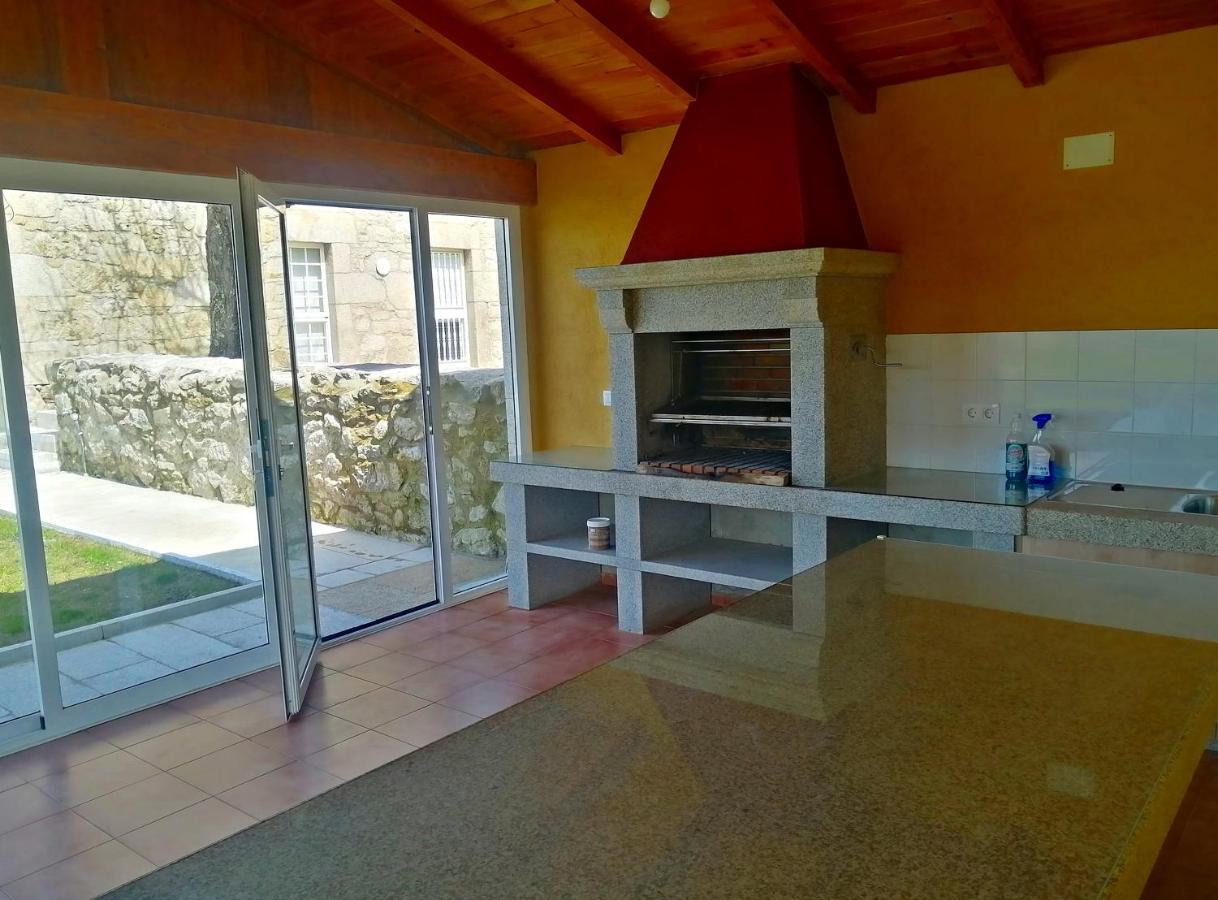 Casa Ravel Guest House Silleda Bagian luar foto