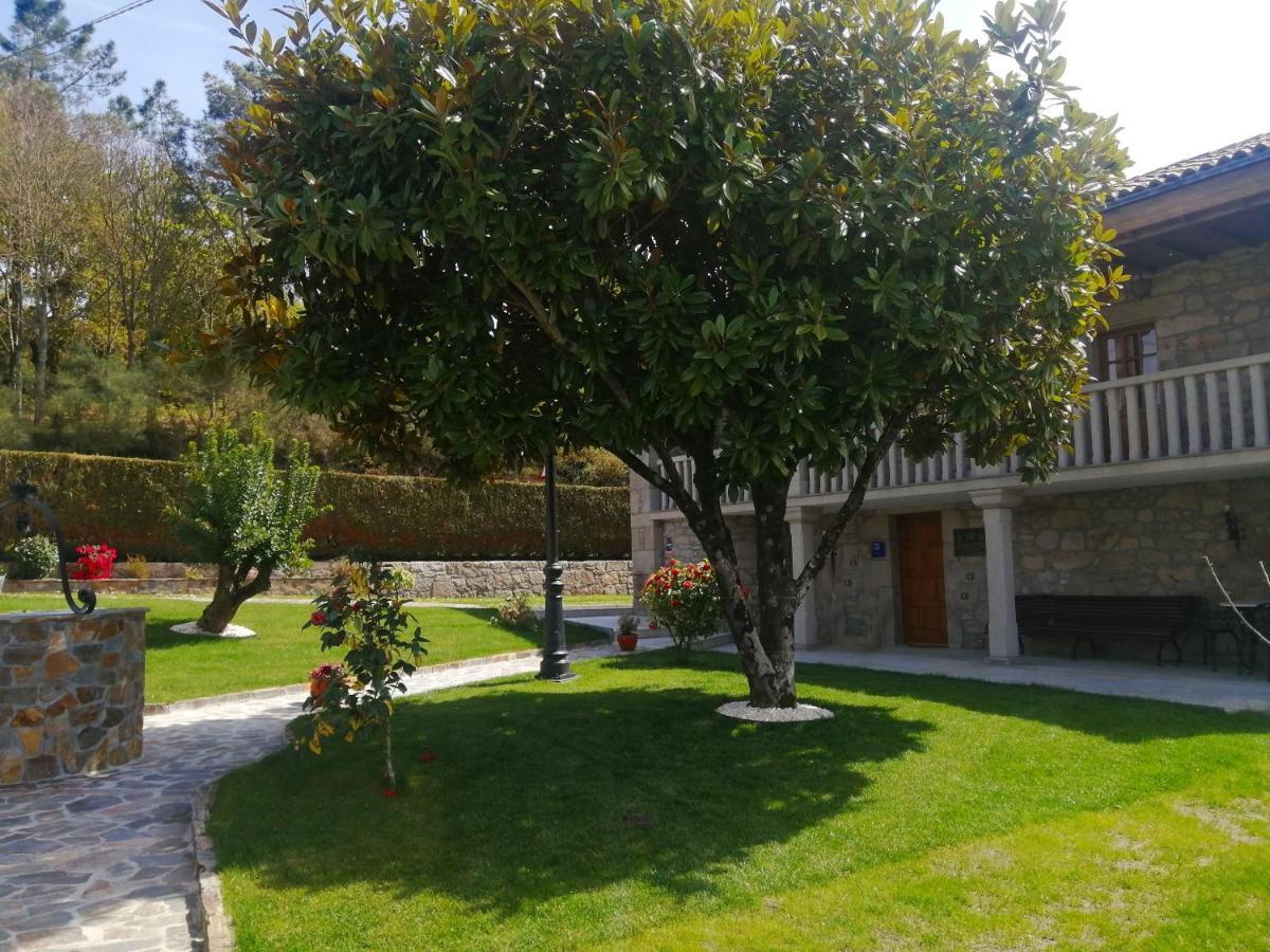 Casa Ravel Guest House Silleda Bagian luar foto